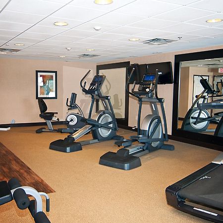 Holiday Inn Express Hotel & Suites Wichita Northeast By Ihg Eksteriør bilde