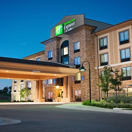 Holiday Inn Express Hotel & Suites Wichita Northeast By Ihg Eksteriør bilde