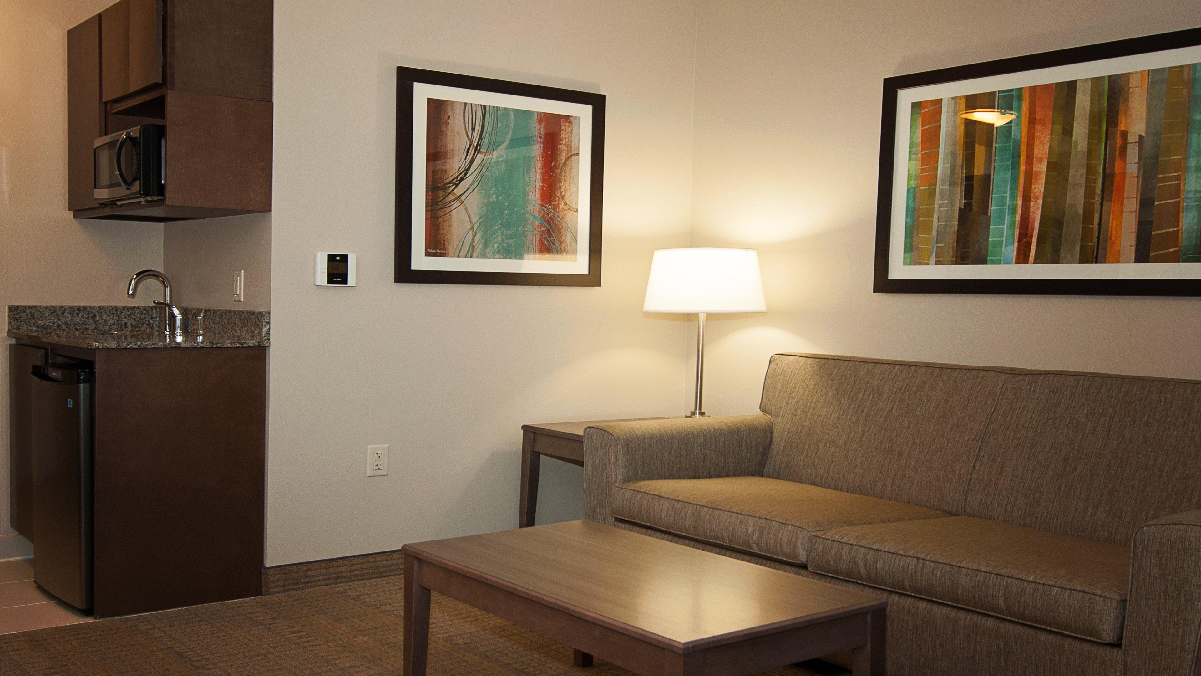 Holiday Inn Express Hotel & Suites Wichita Northeast By Ihg Eksteriør bilde