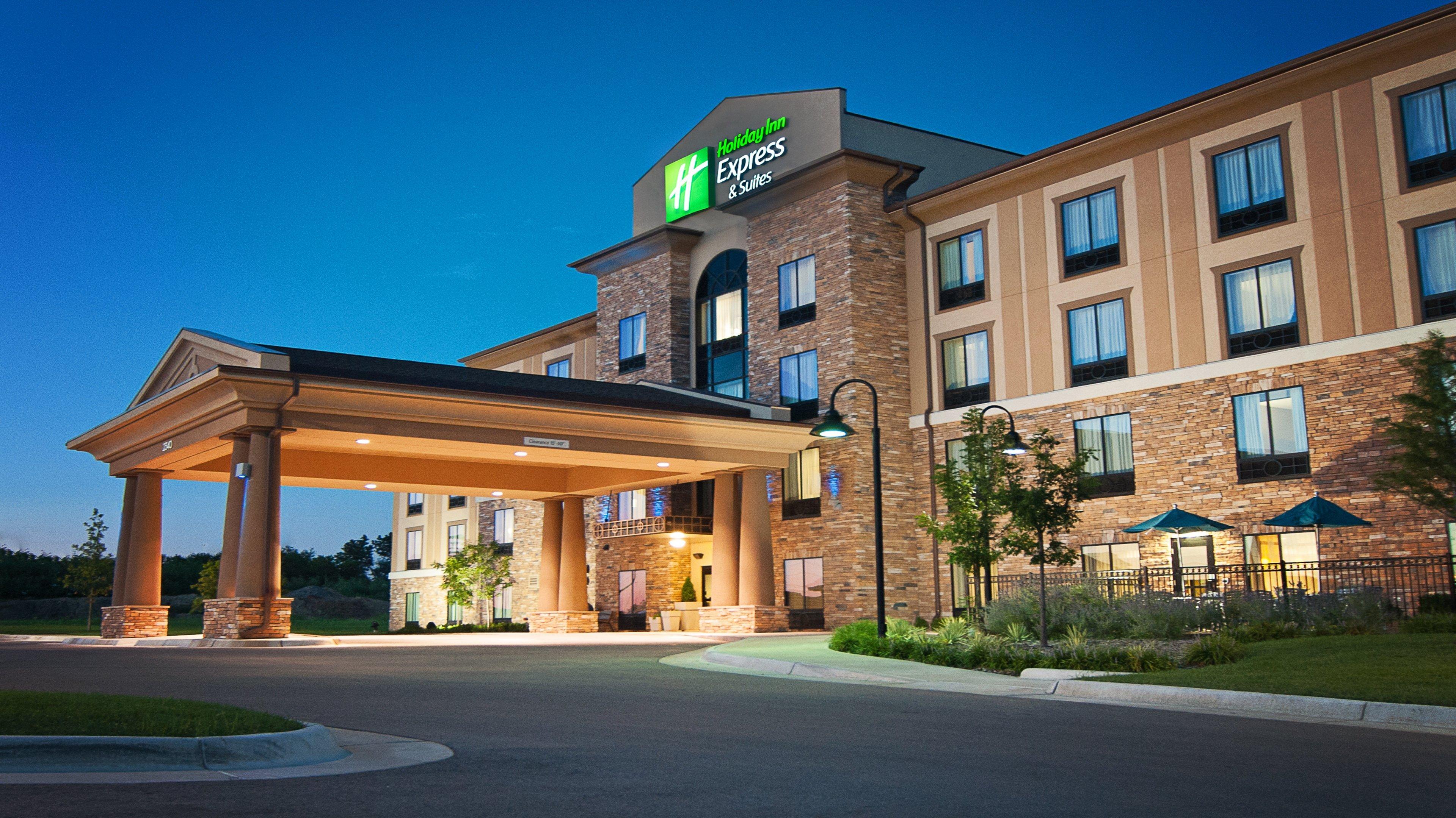 Holiday Inn Express Hotel & Suites Wichita Northeast By Ihg Eksteriør bilde