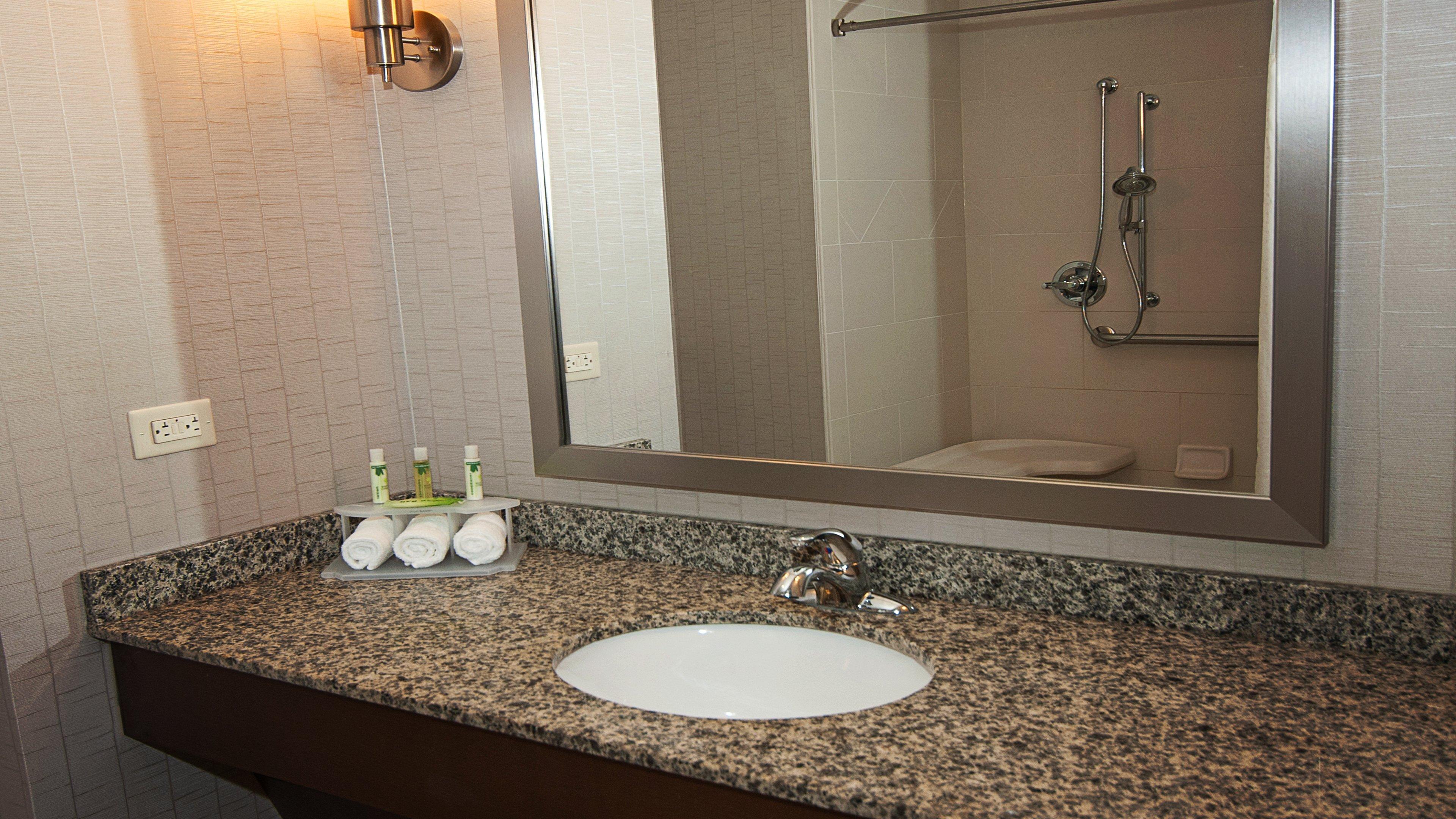 Holiday Inn Express Hotel & Suites Wichita Northeast By Ihg Eksteriør bilde