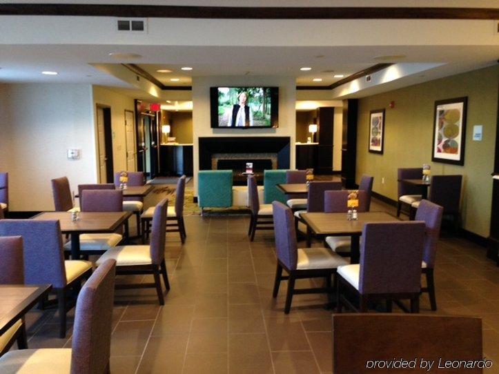 Holiday Inn Express Hotel & Suites Wichita Northeast By Ihg Eksteriør bilde